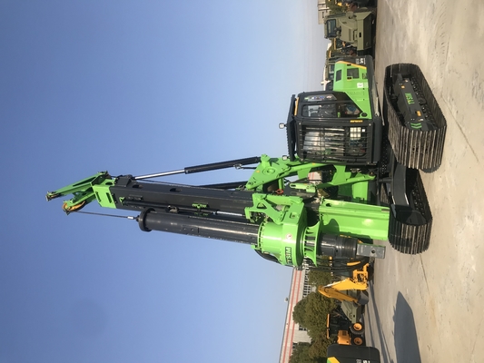 Lage Vrije hoogte 125 KN.M Rotary Piling Rig Portable Piling Machine Diamegter 1300mm