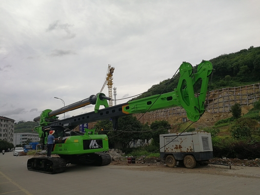 220kN.M Roterende boorgatborrmachine KR220C 66t Boordiepte 64 / 51m 35 Mpa Rotary Piling Rig