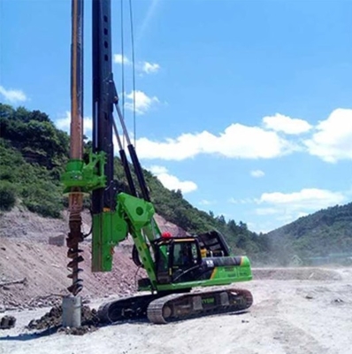 Boringdiepte 83m Rotary Pile Machine Diameter 2500Mm Torque 360 KN.M KR360c Rotary Piling Rig