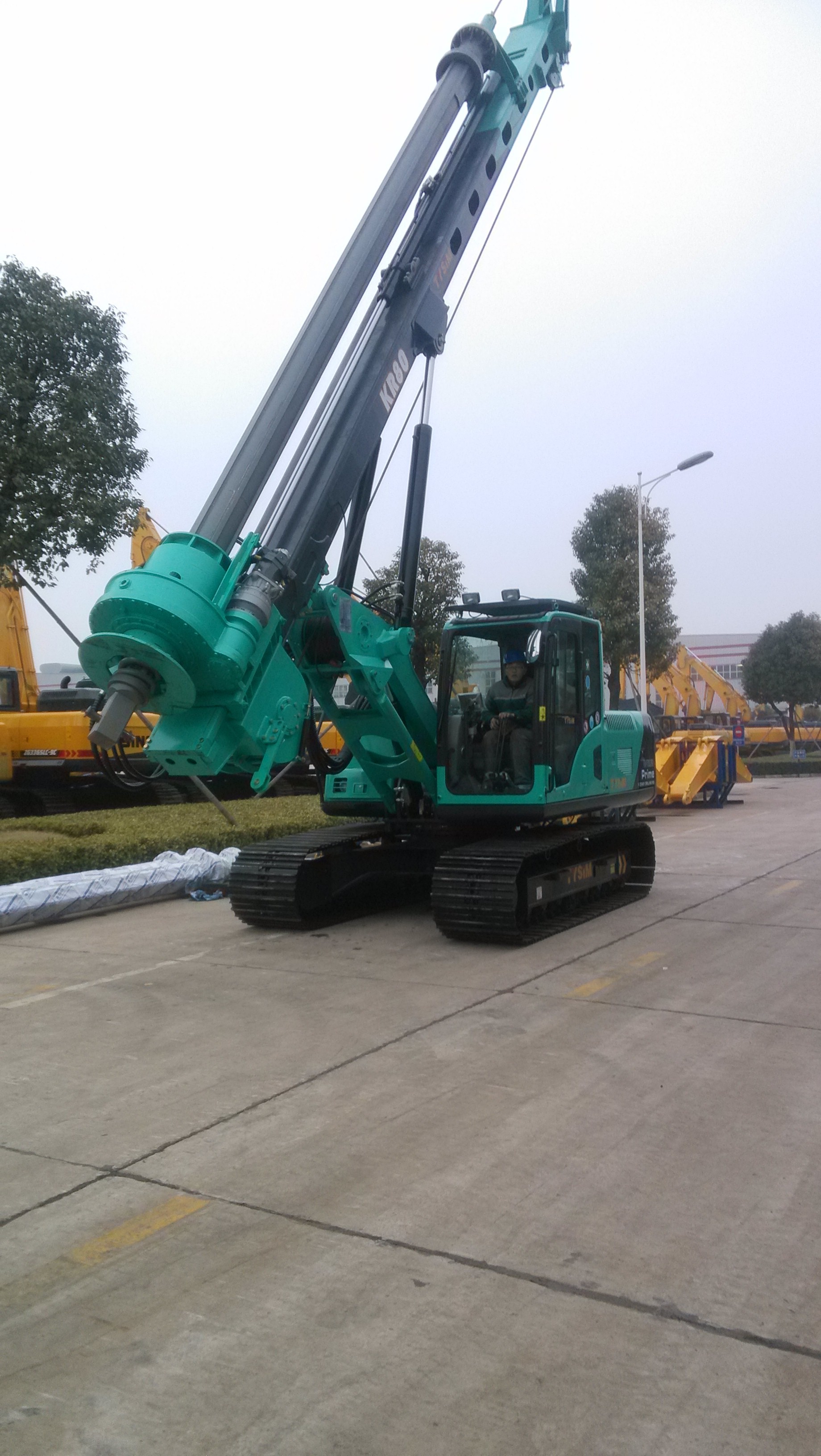 Boring CFA Piling Rig met 3,5 Km/h Reissnelheid 32 MPa Hydraulische ...