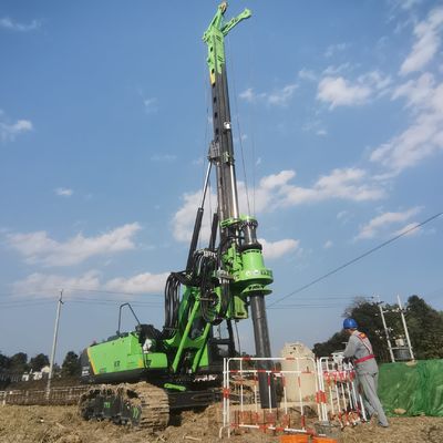 Laag Profiel Piling Rig Machine met 5,6 m Vrije Ruimte 125 kNm Koppel en EU Stage V Motor voor Stedelijke Fundering Boren